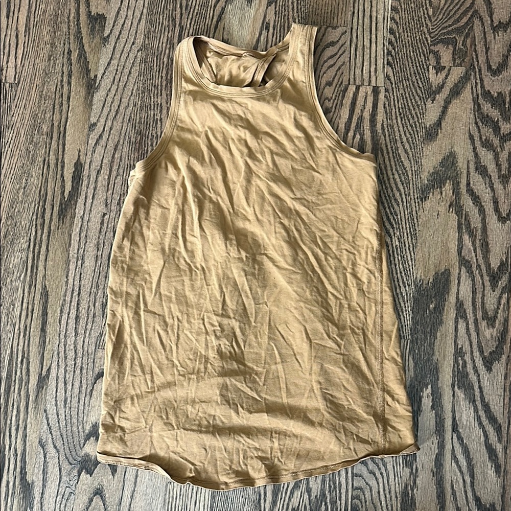 Lululemon Sz 6 Women’s Sleeveless Tank Top in Camel